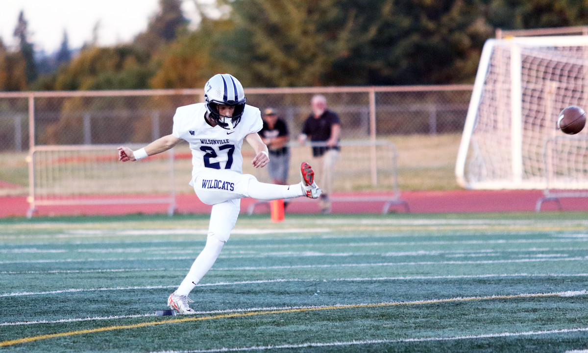a Tualatin Wilsonville football Oregon September 15 2023 Dan Brood 18
